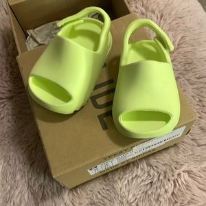 Yeezy Slides